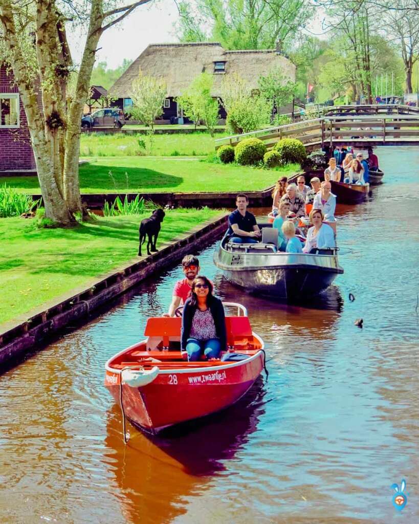 Netherland Giethoorn Boat Journey