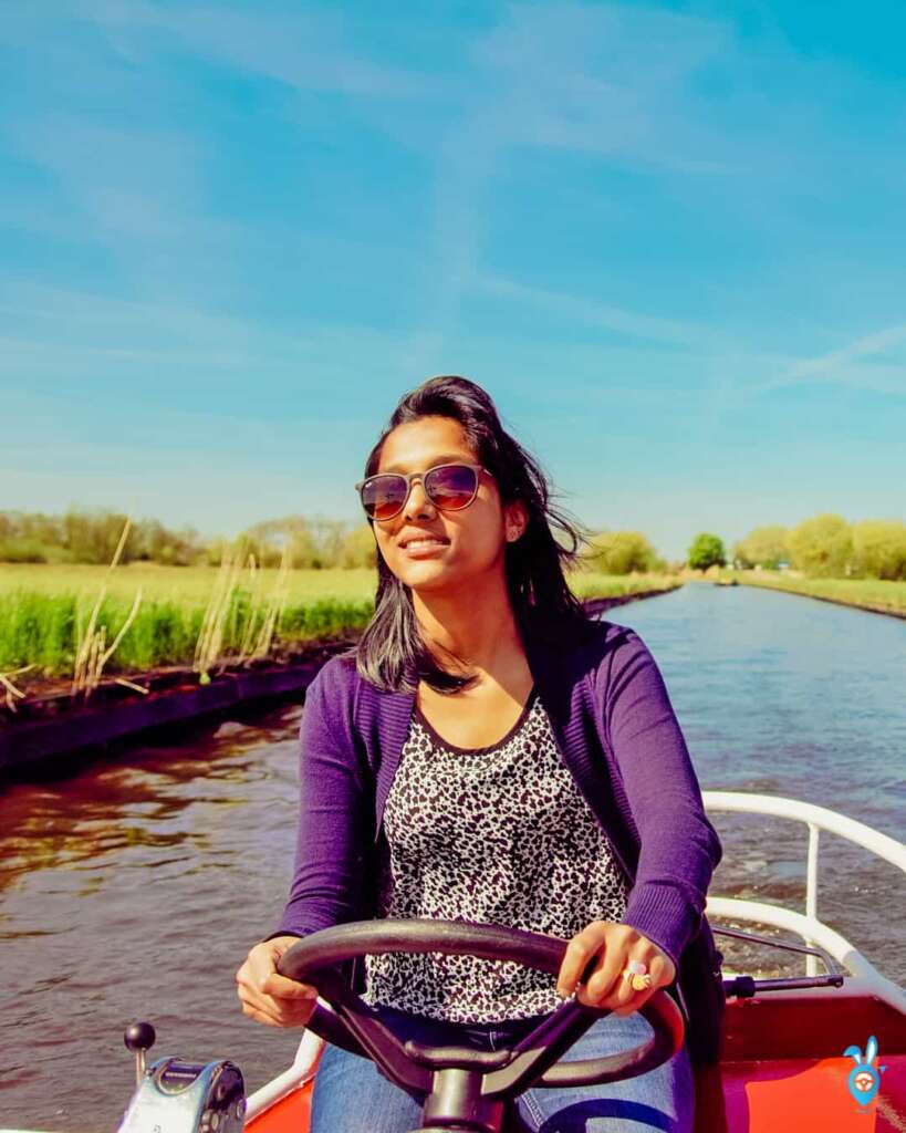 Geithoorn Boat Journey in Netherlands
