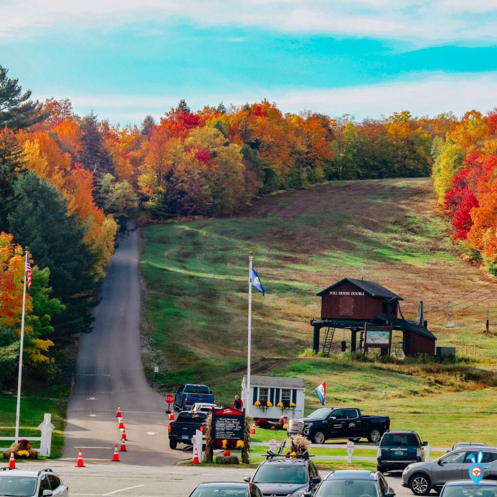 How to Visit Vermont in The Fall - StyledTraveler 🧳🍁